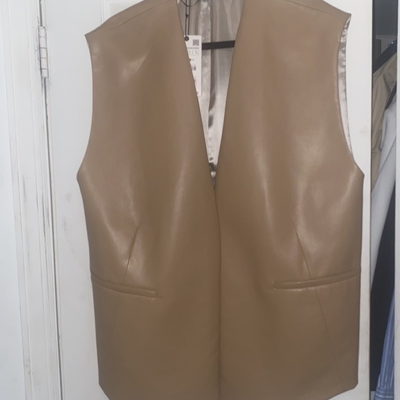 Zara woman Beige Faux Leather vest size lager new with tags - Picture 7 of 10